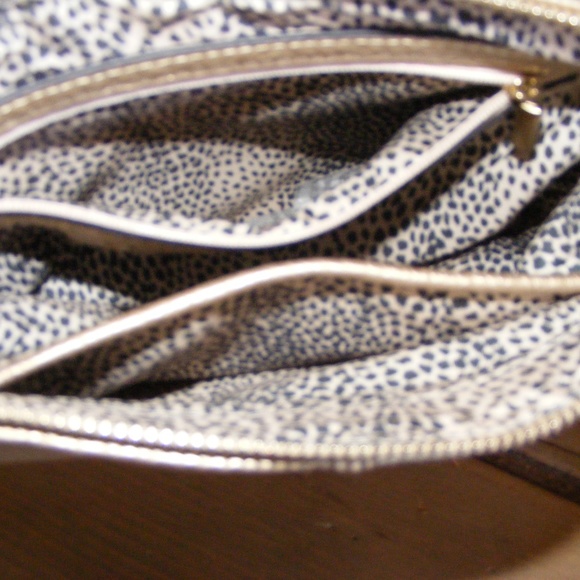 SOLE/SOCIETY SHOULDER BAG - Picture 3 of 3